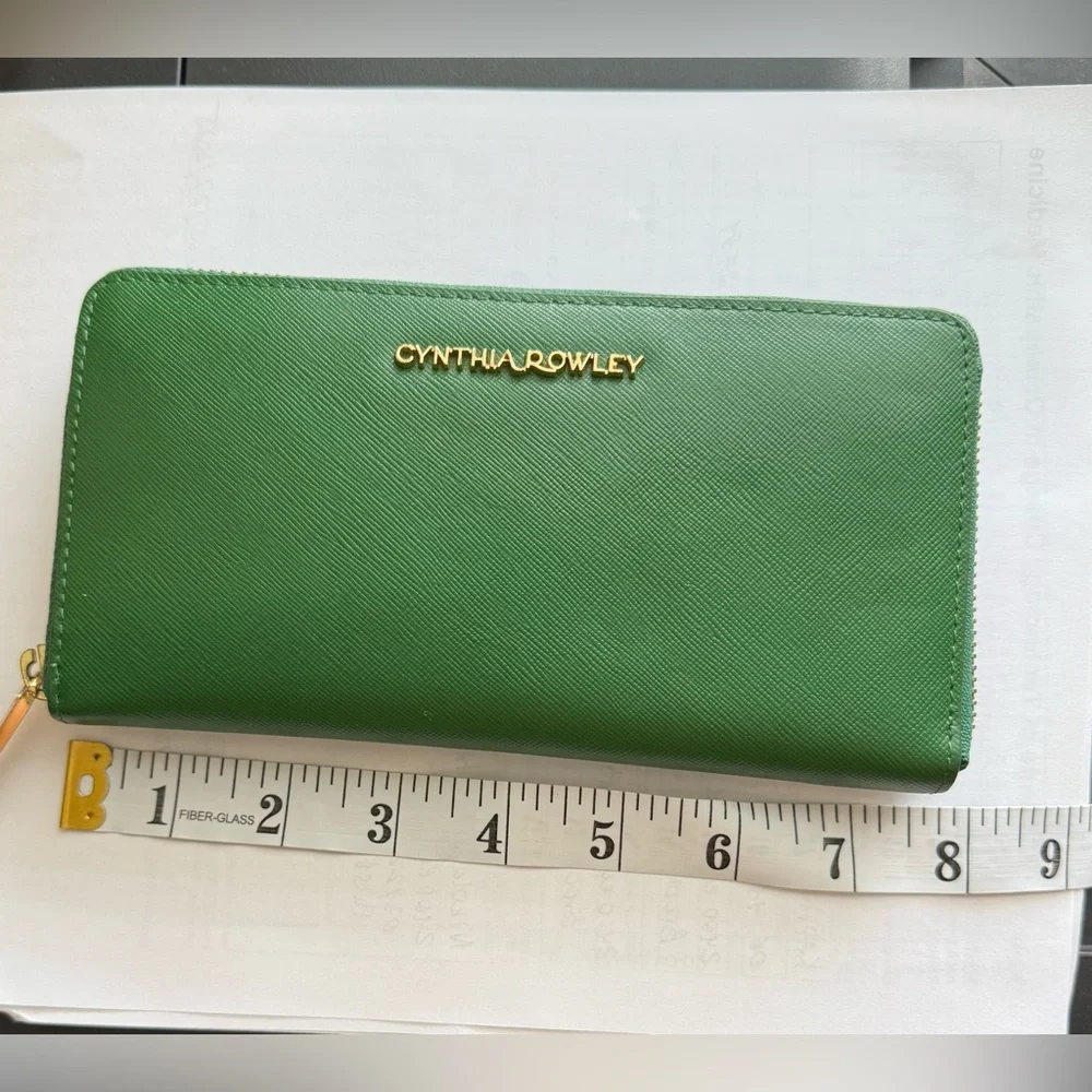 Gorgeous Cynthia Rowley Green Wallet - New Without Tags!